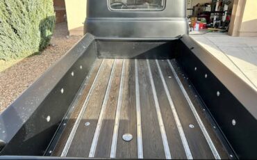 Chevrolet-3600-1953-black-6
