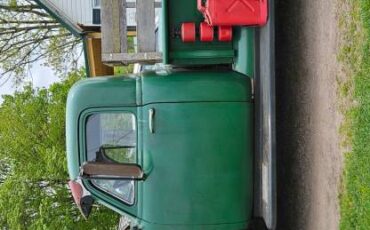 Chevrolet-3600-1953-green-4
