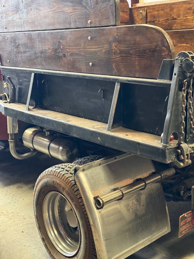 Chevrolet-3800-series-1948-custom-4