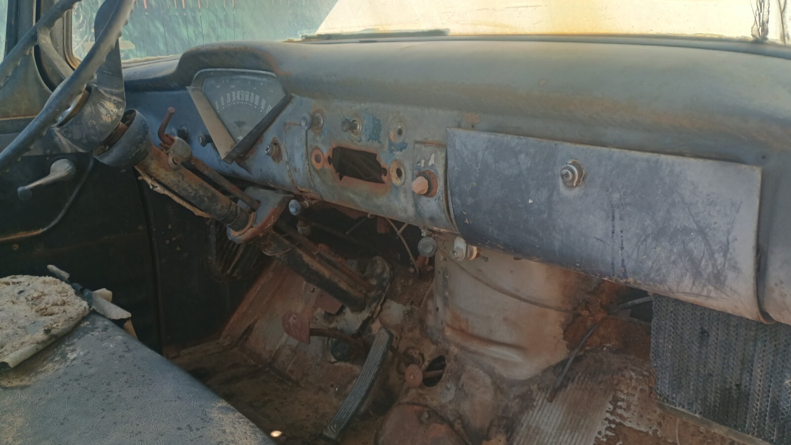 Chevrolet-Apache-1959-13