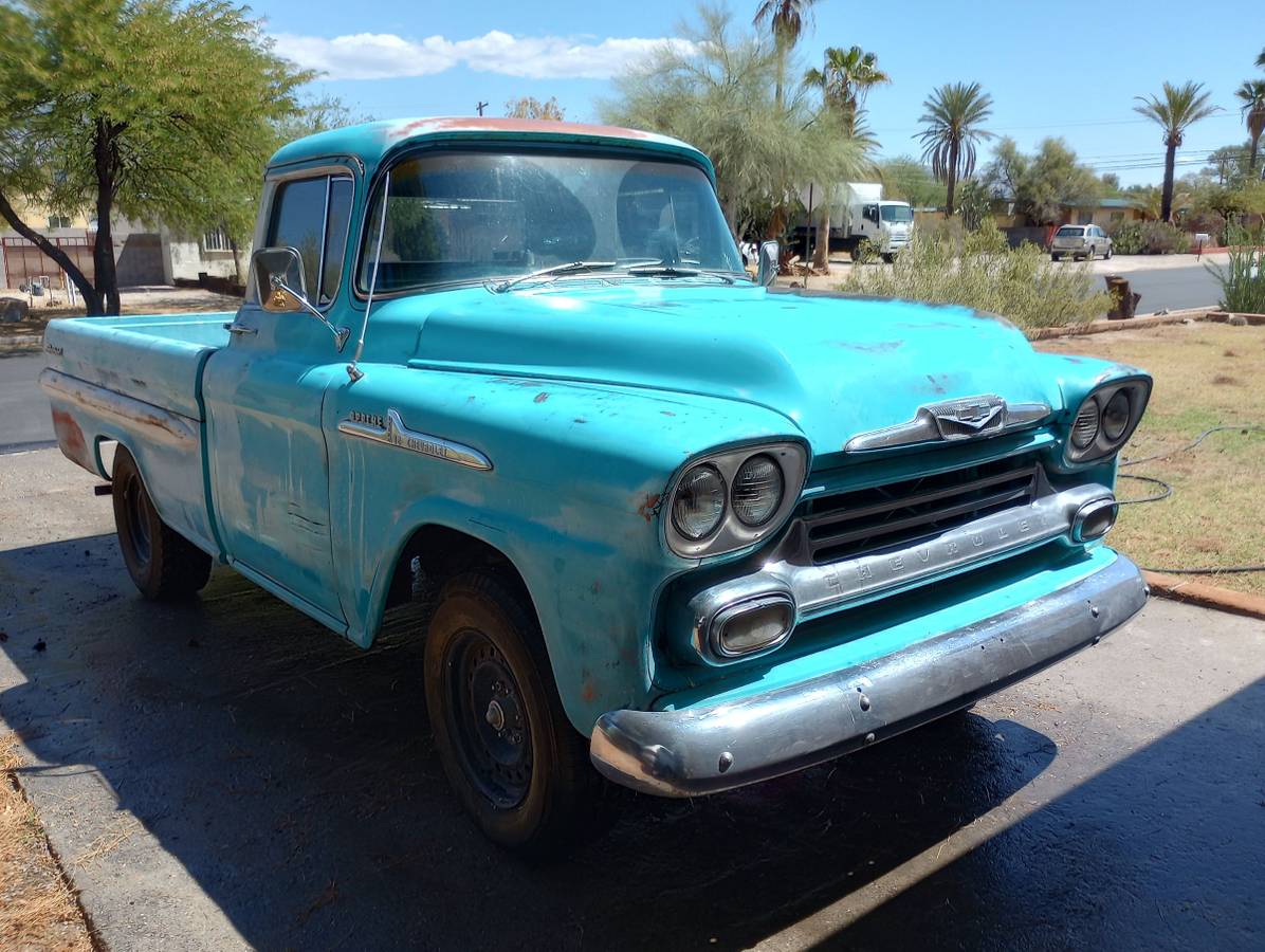 Chevrolet-Apache-32-1958-blue-1