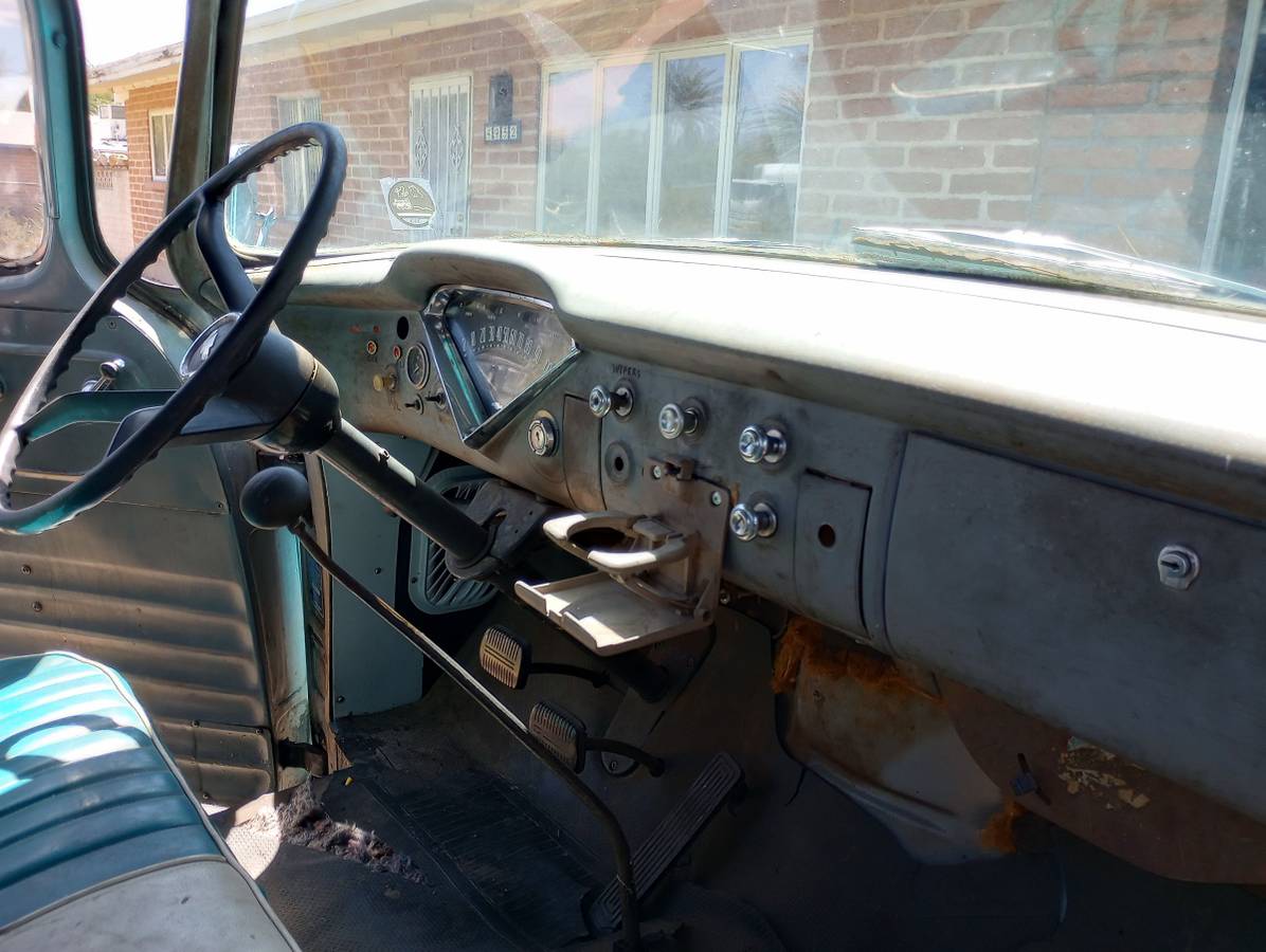 Chevrolet-Apache-32-1958-blue-13