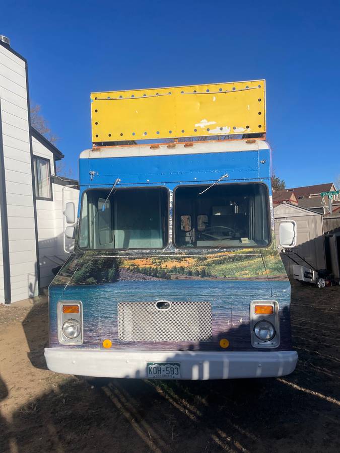 Chevrolet-Apv-cargo-diesel-1979-blue-2