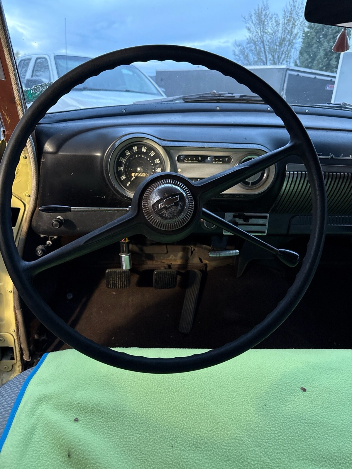 Chevrolet-Bel-Air-1953-17