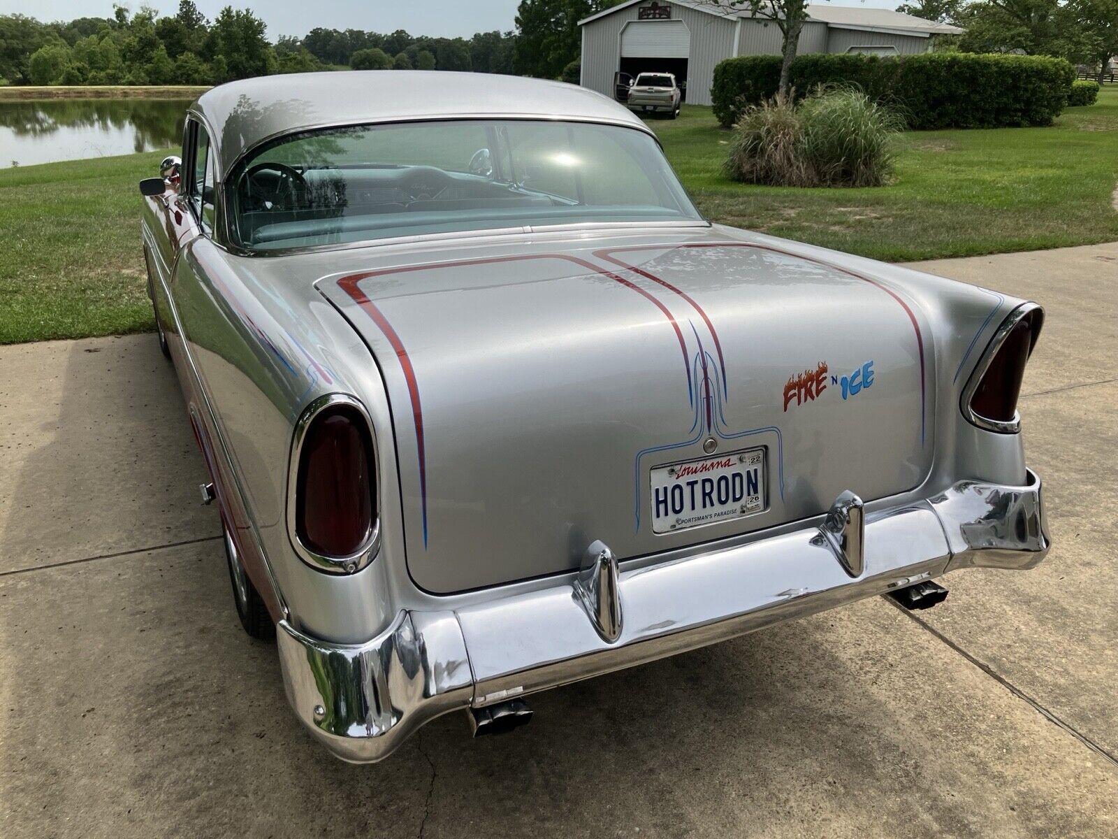 Chevrolet-Bel-Air-1956-2