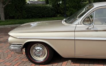 Chevrolet-Bel-Air-1961-13