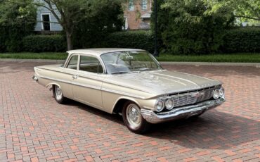 Chevrolet-Bel-Air-1961-14