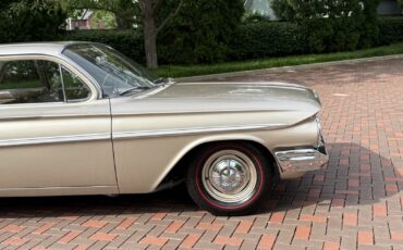 Chevrolet-Bel-Air-1961-16