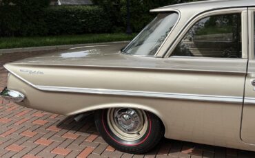 Chevrolet-Bel-Air-1961-5