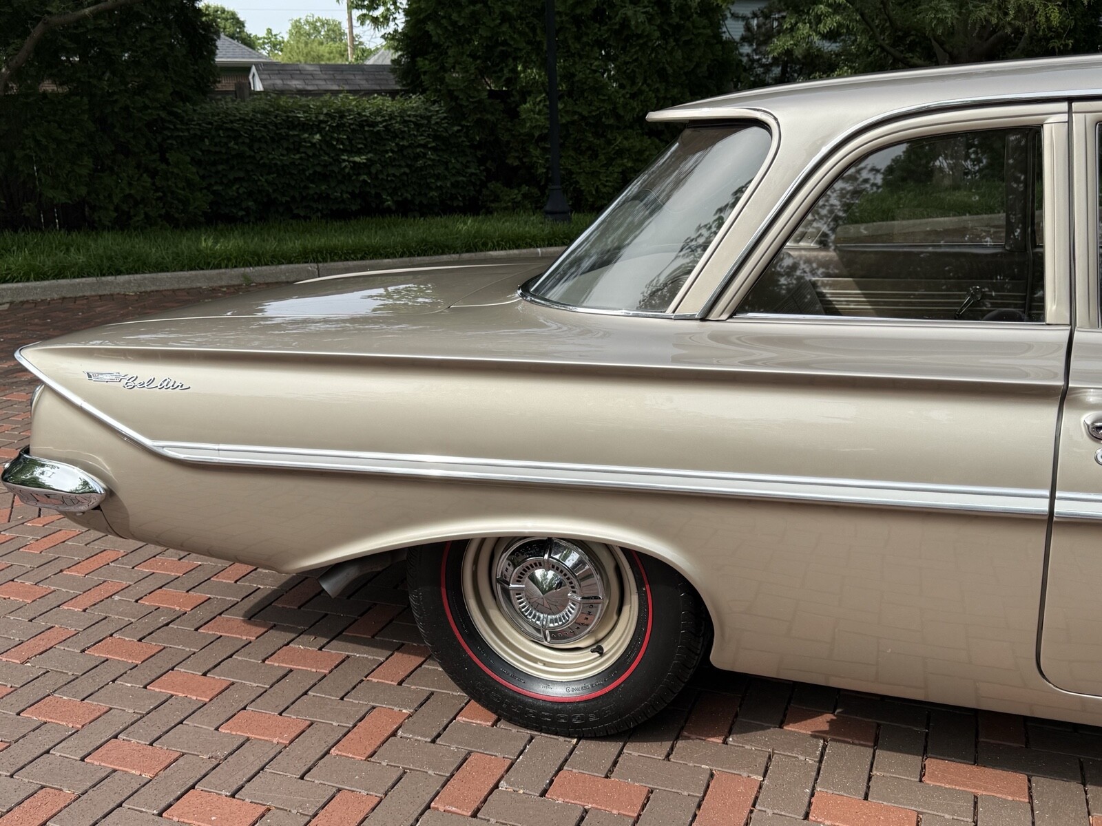 Chevrolet-Bel-Air-1961-5