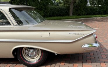 Chevrolet-Bel-Air-1961-9