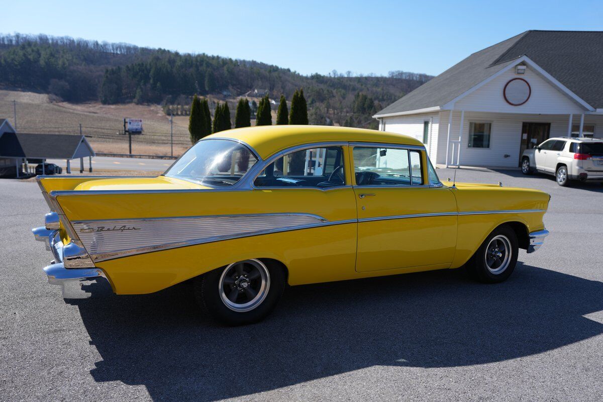 Chevrolet-Bel-Air150210-1957-Sedan-4