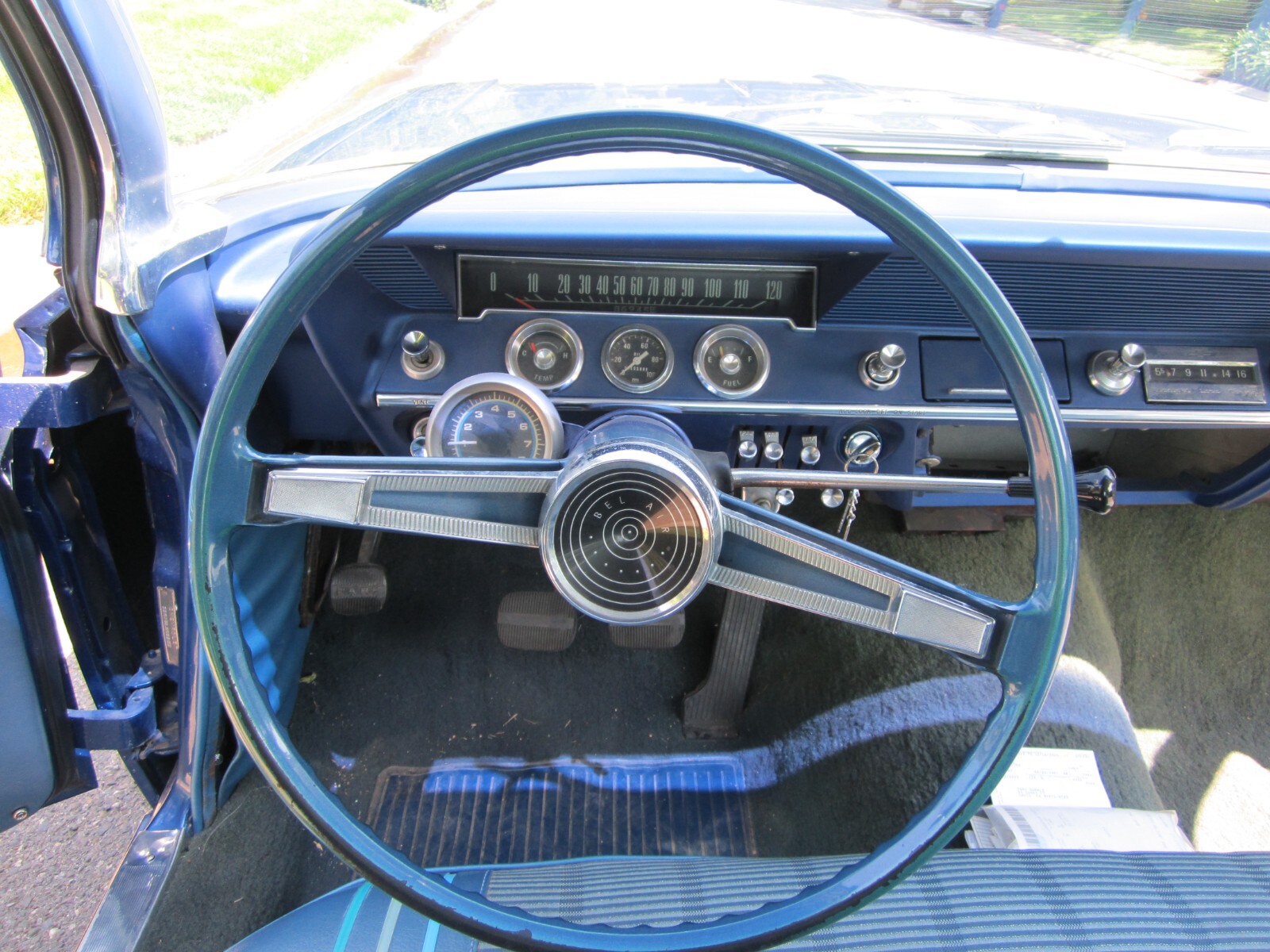 Chevrolet-Bel-Air150210-1961-2-Door-11