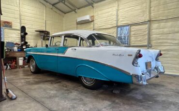 Chevrolet-Bel-air-4-door-1956-custom-1