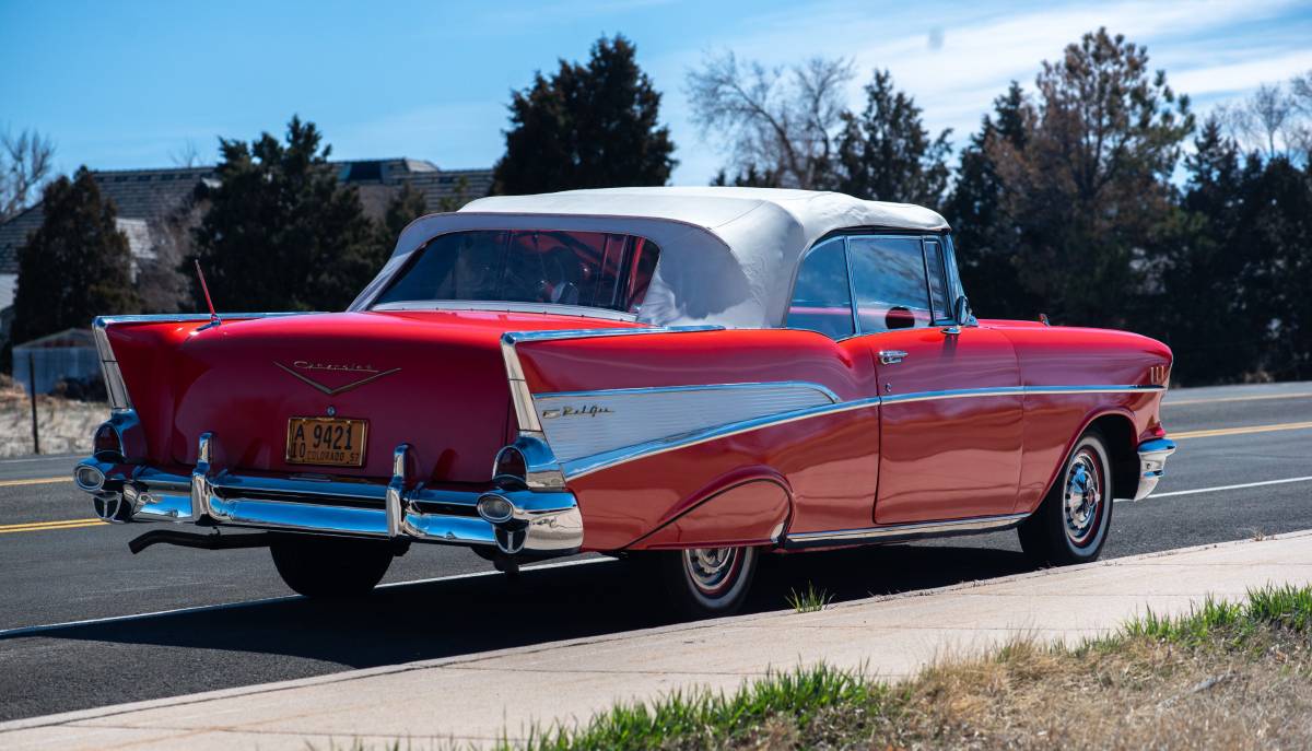 Chevrolet-Bel-air-convertible-1957-red-12