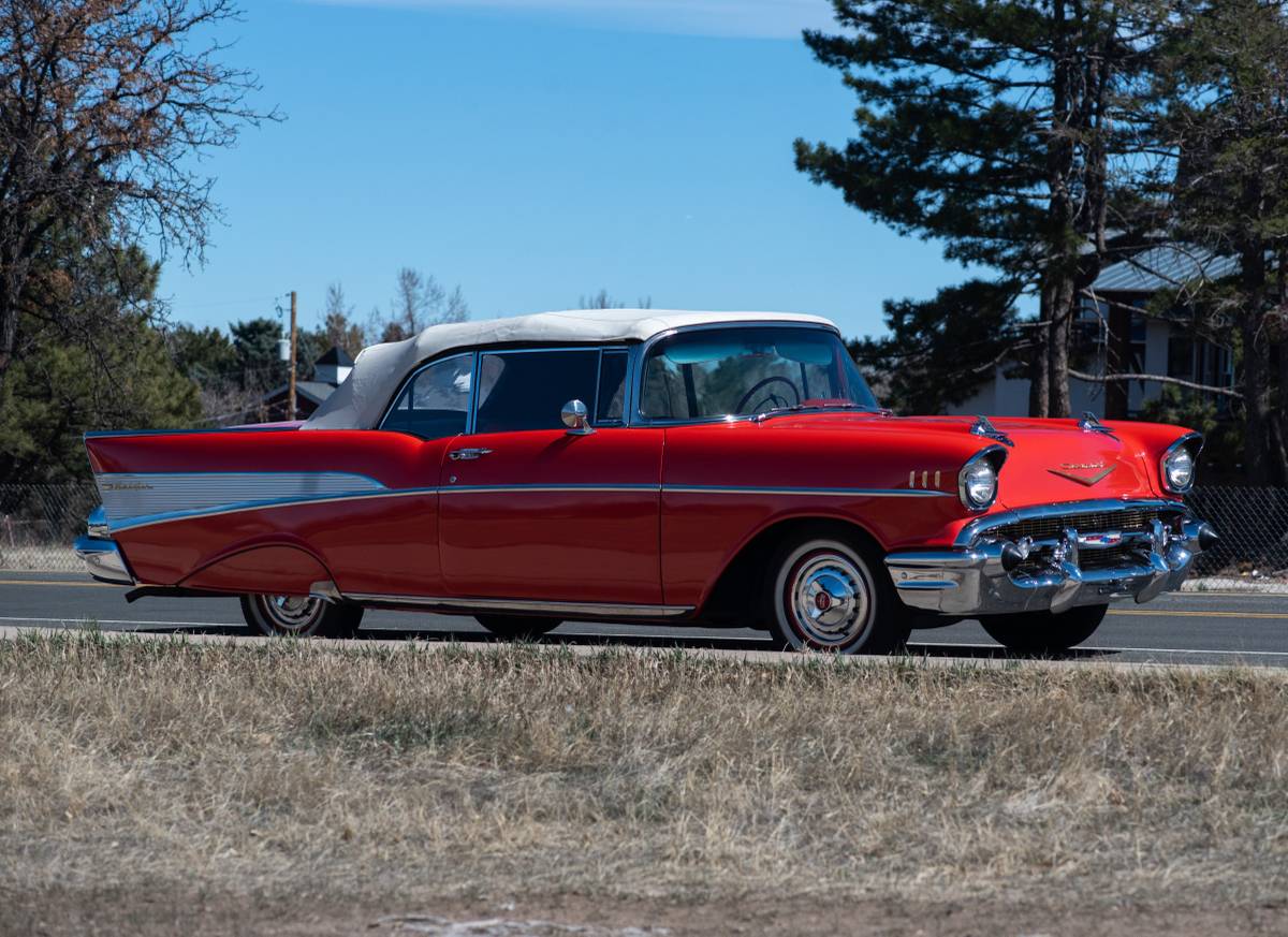Chevrolet-Bel-air-convertible-1957-red-13