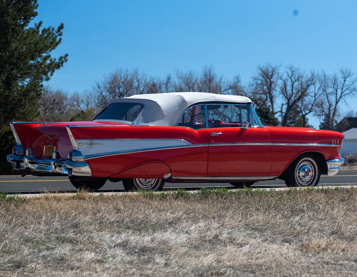 Chevrolet-Bel-air-convertible-1957-red-17