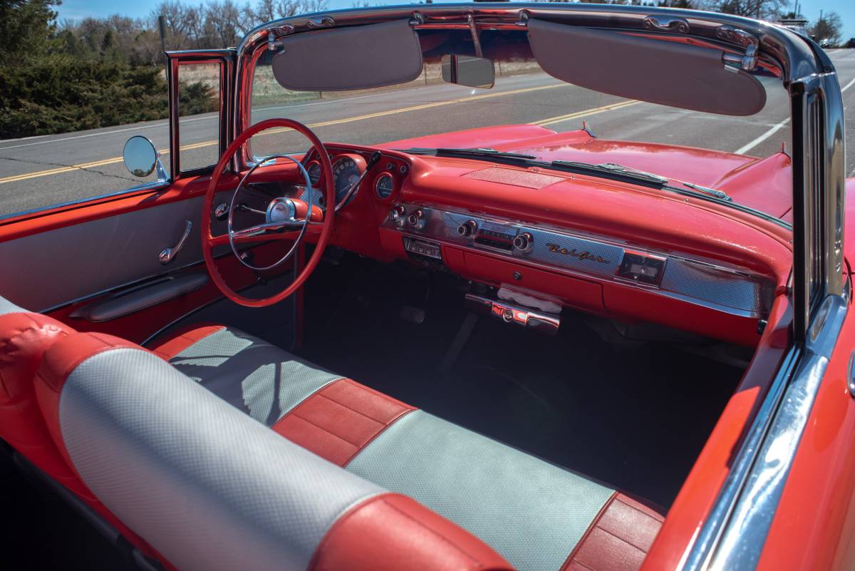Chevrolet-Bel-air-convertible-1957-red-18