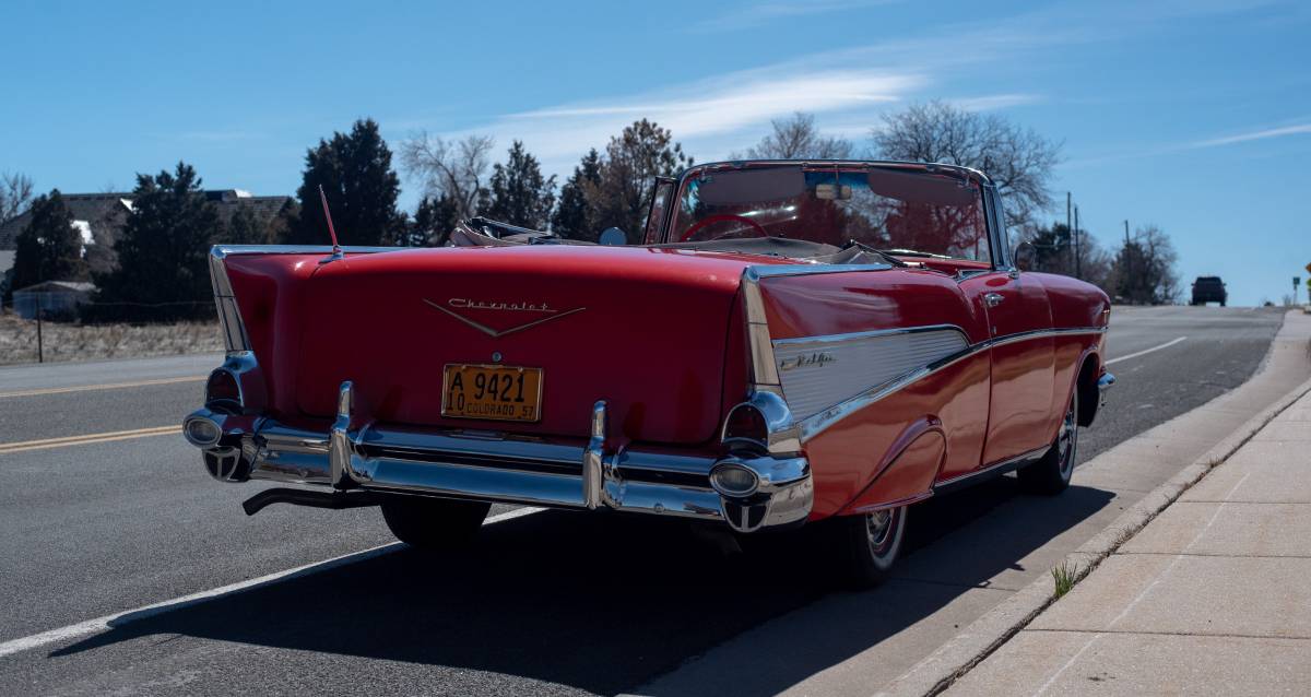 Chevrolet-Bel-air-convertible-1957-red-3