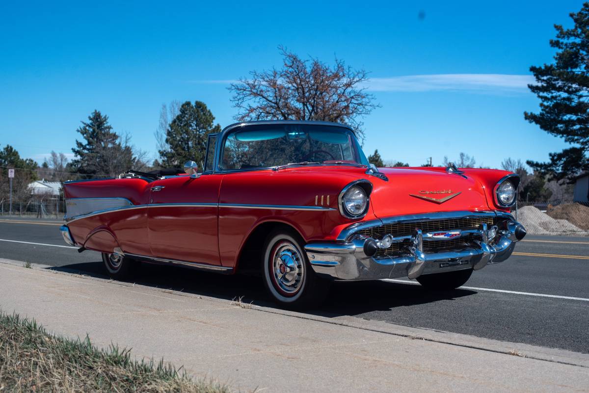 Chevrolet-Bel-air-convertible-1957-red-4