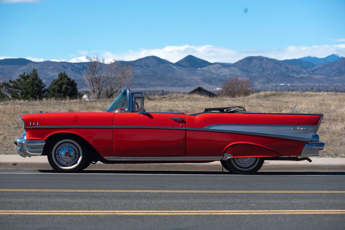 Chevrolet-Bel-air-convertible-1957-red-5