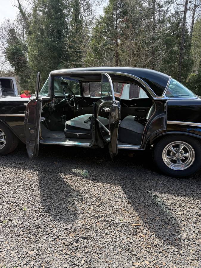 Chevrolet-Belair-1956-black-5