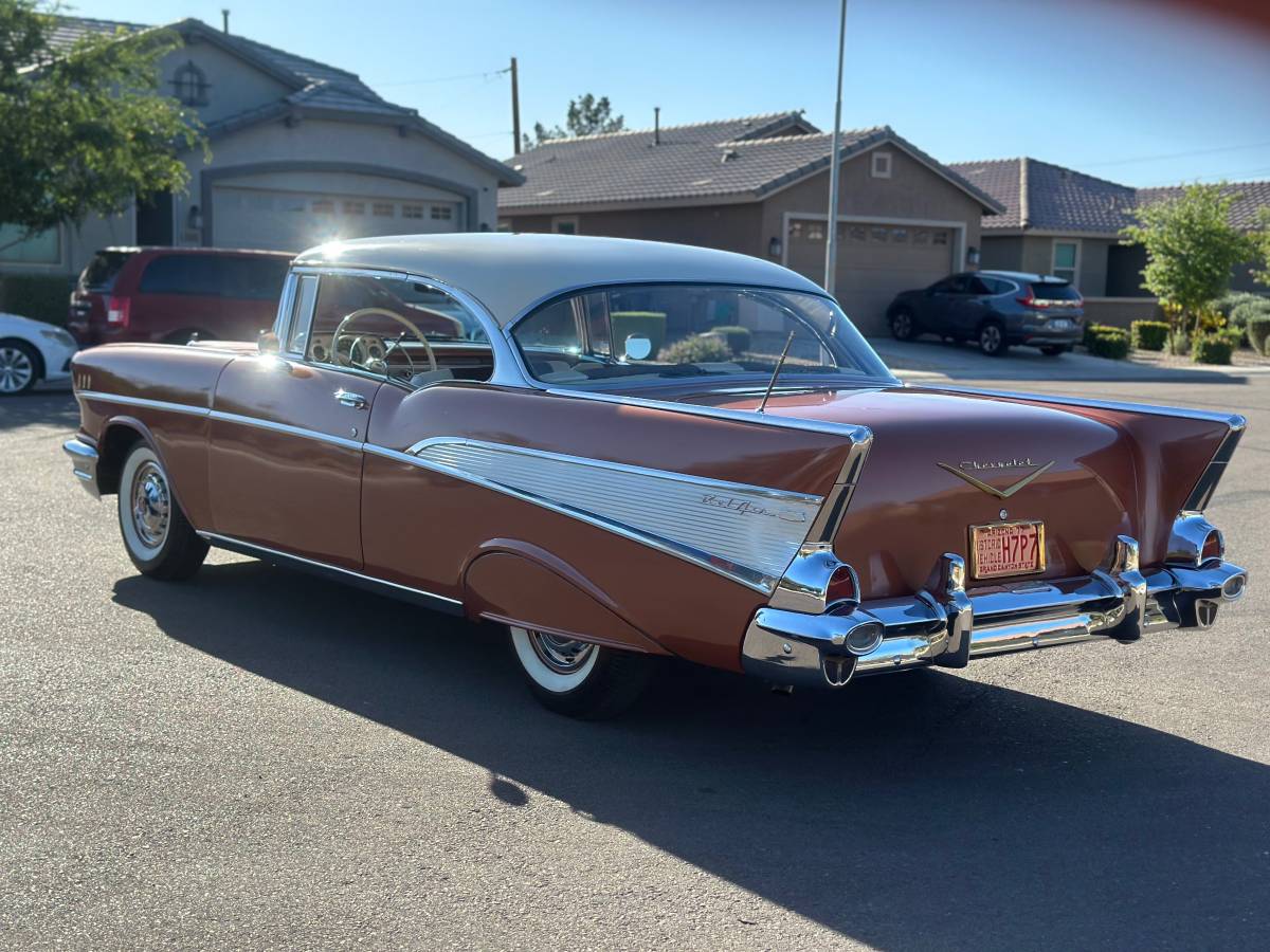 Chevrolet-Belair-1957-4