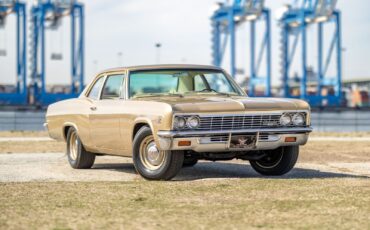 Chevrolet-Biscayne-1966-Coupe-2