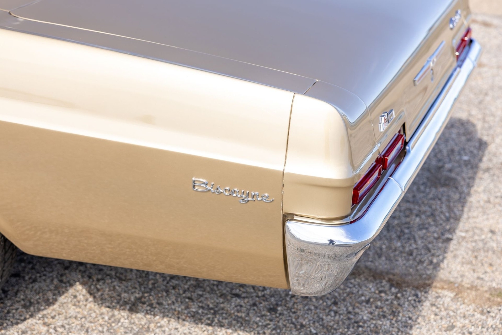 Chevrolet-Biscayne-1966-Coupe-21