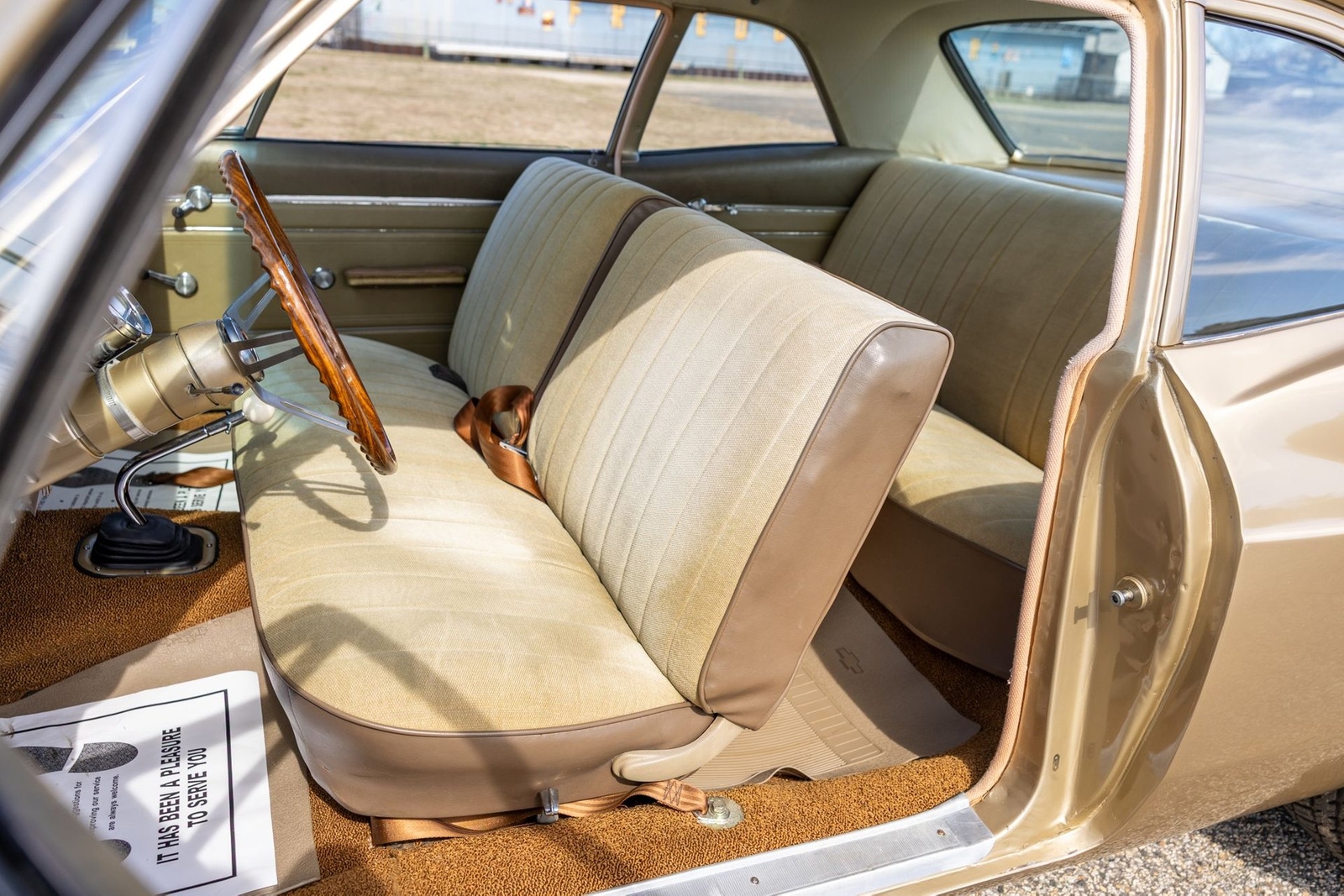 Chevrolet-Biscayne-1966-Coupe-26