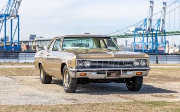 Chevrolet-Biscayne-1966-Coupe-6
