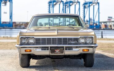 Chevrolet-Biscayne-1966-Coupe-7