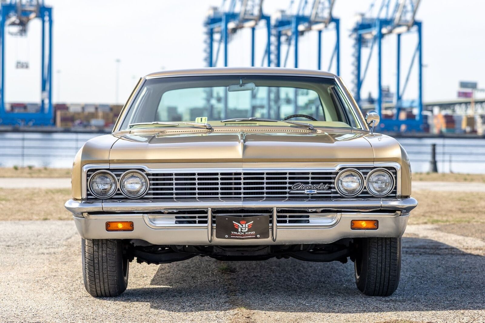 Chevrolet-Biscayne-1966-Coupe-7