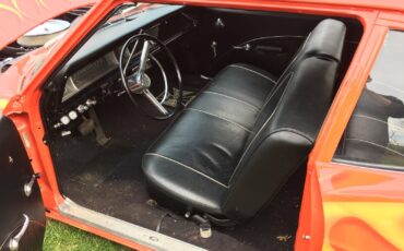 Chevrolet-Biscayne-1966-Sedan-18