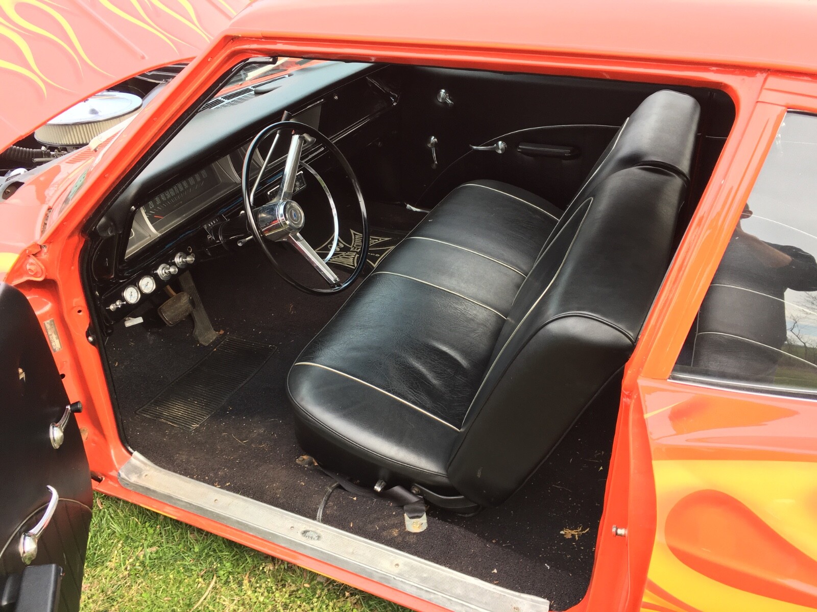 Chevrolet-Biscayne-1966-Sedan-18
