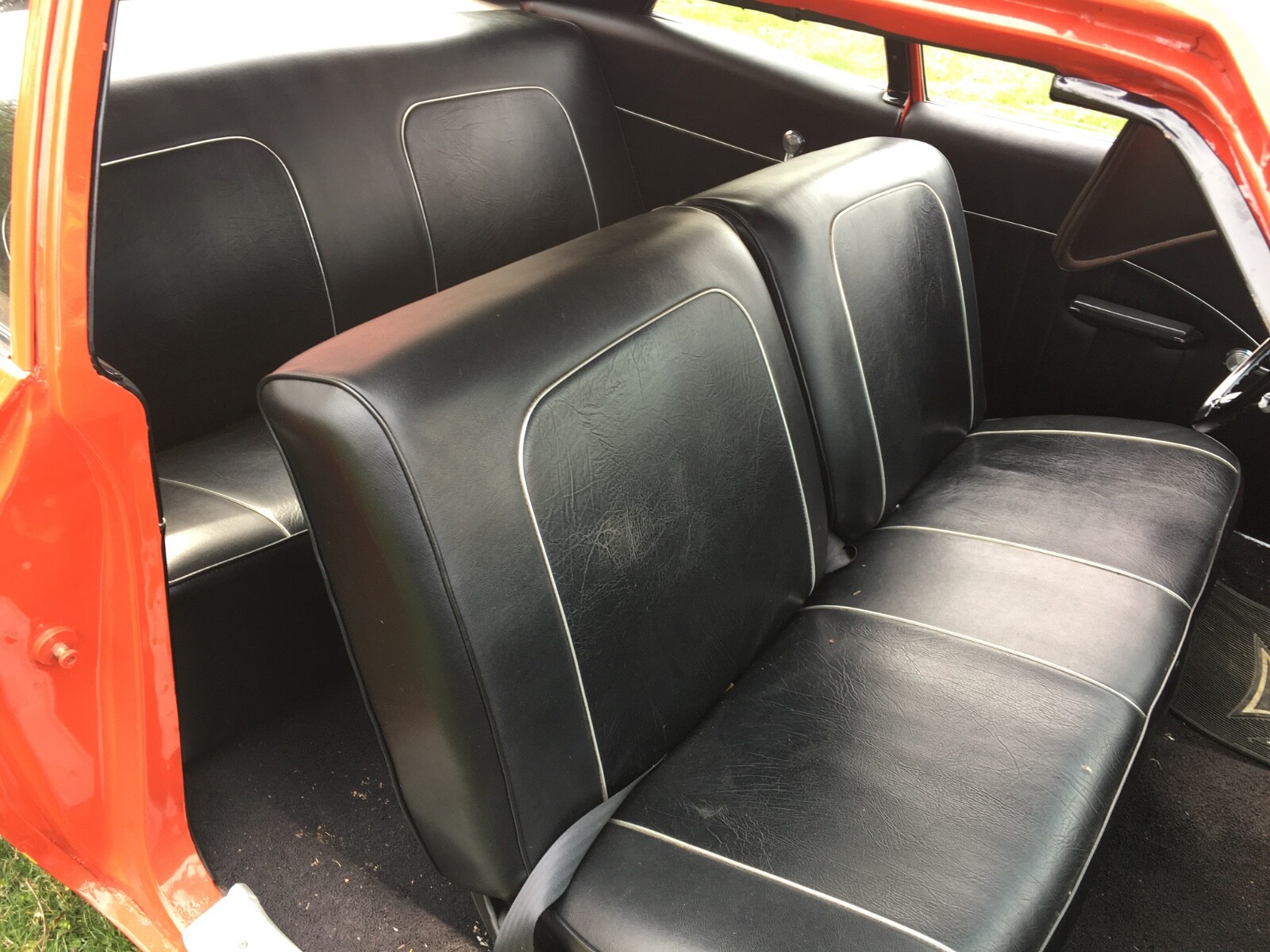 Chevrolet-Biscayne-1966-Sedan-23