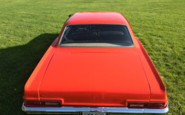 Chevrolet-Biscayne-1966-Sedan-6