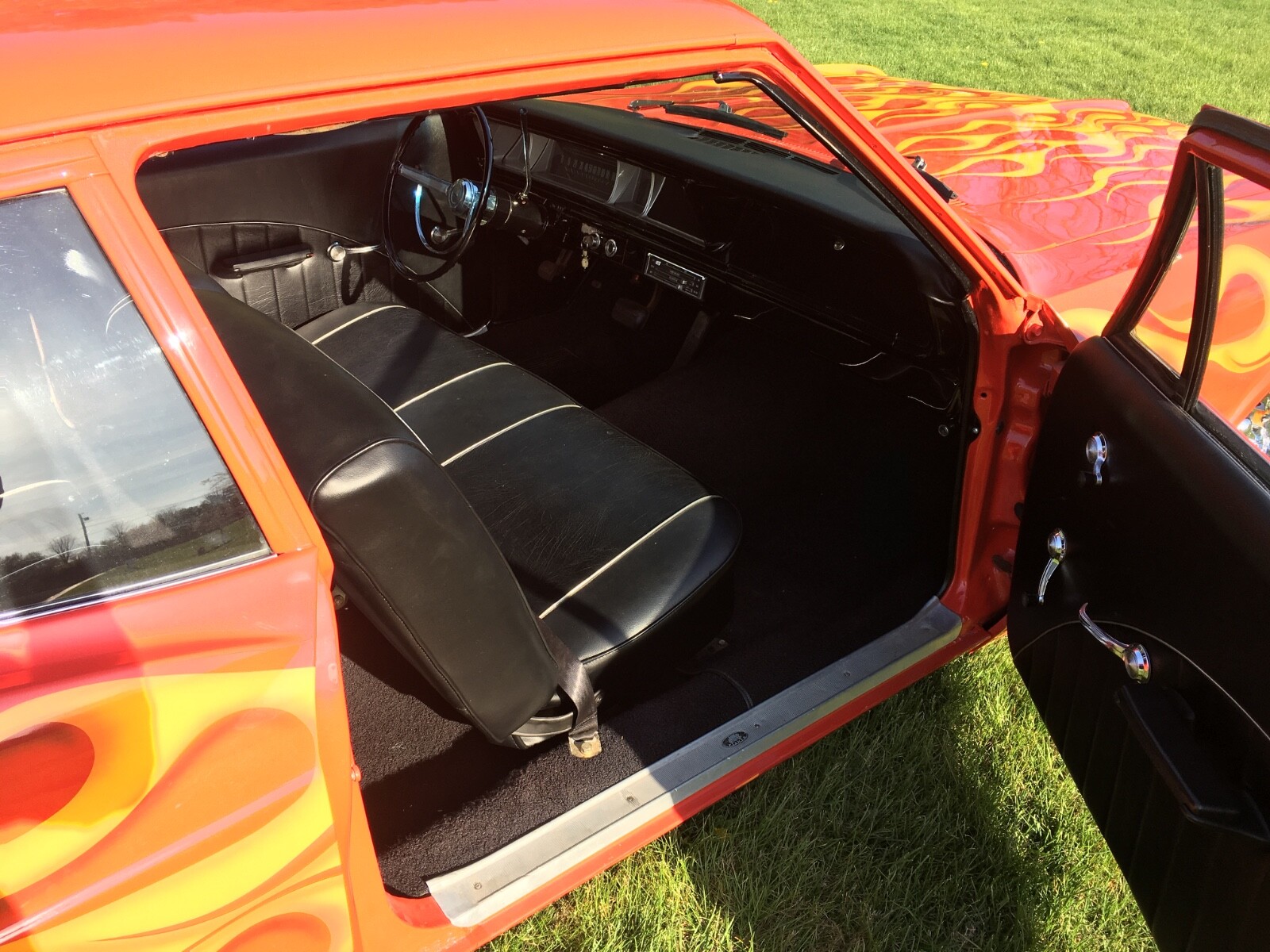 Chevrolet-Biscayne-1966-Sedan-7