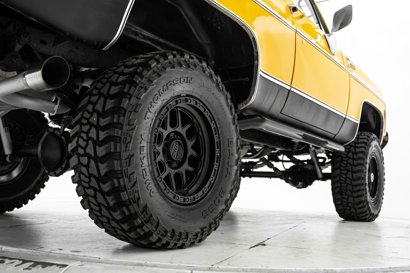 Chevrolet-Blazer-1976-SUV-15