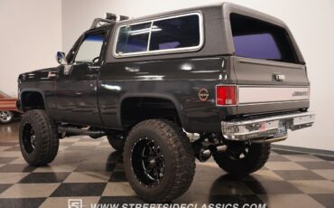 Chevrolet-Blazer-1977-SUV-11