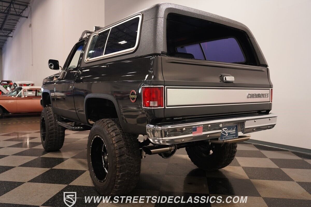 Chevrolet-Blazer-1977-SUV-12