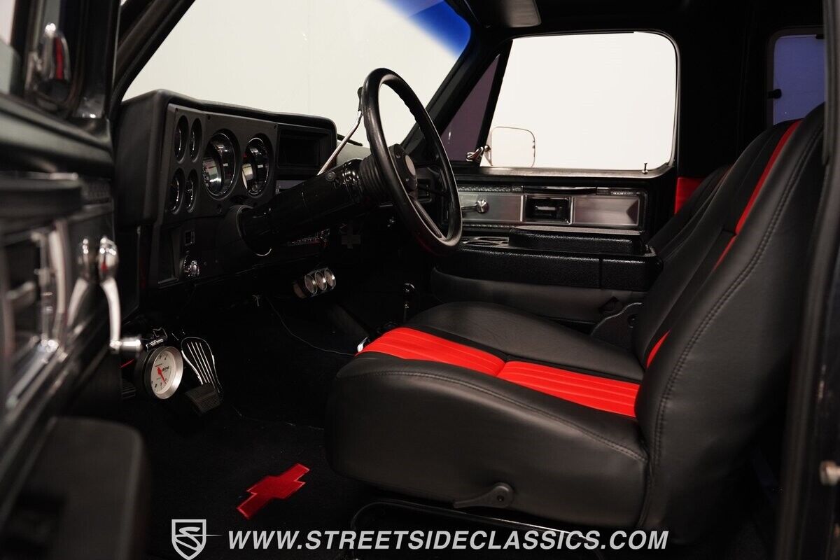 Chevrolet-Blazer-1977-SUV-4