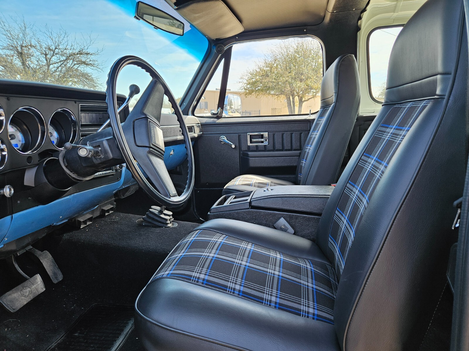 Chevrolet-Blazer-1985-SUV-22