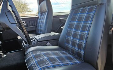 Chevrolet-Blazer-1985-SUV-24