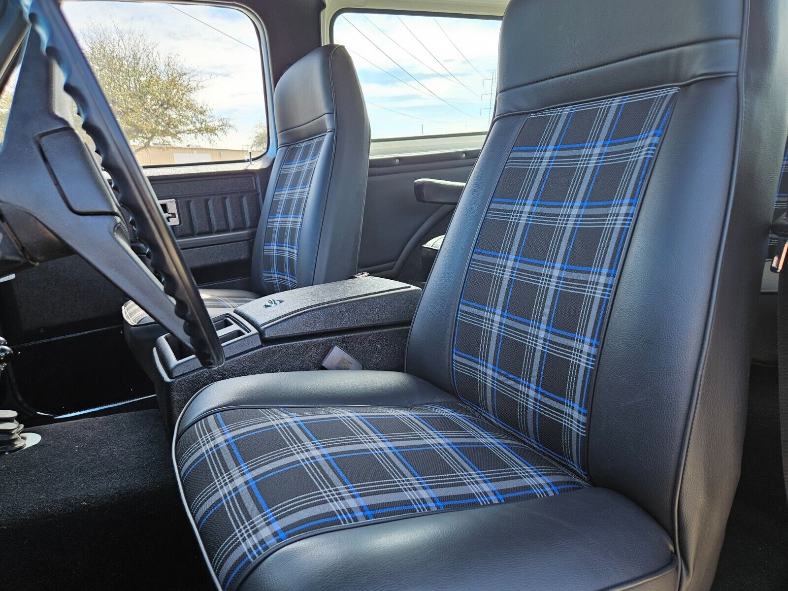 Chevrolet-Blazer-1985-SUV-24