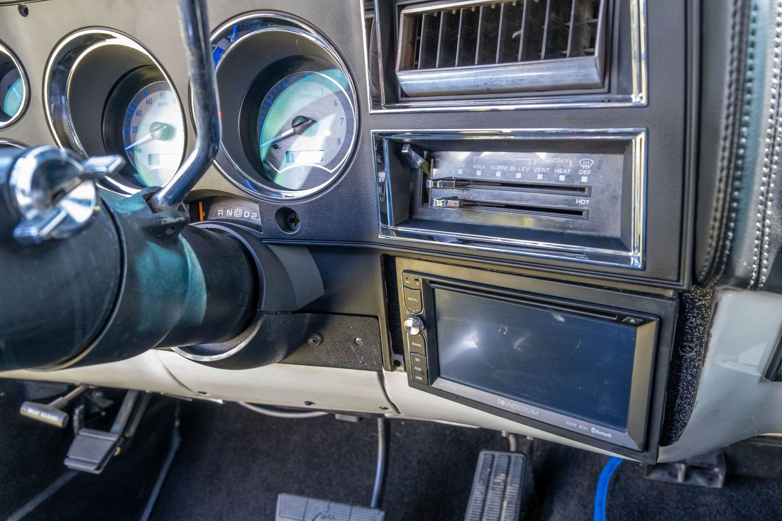 Chevrolet-Blazer-1990-SUV-22