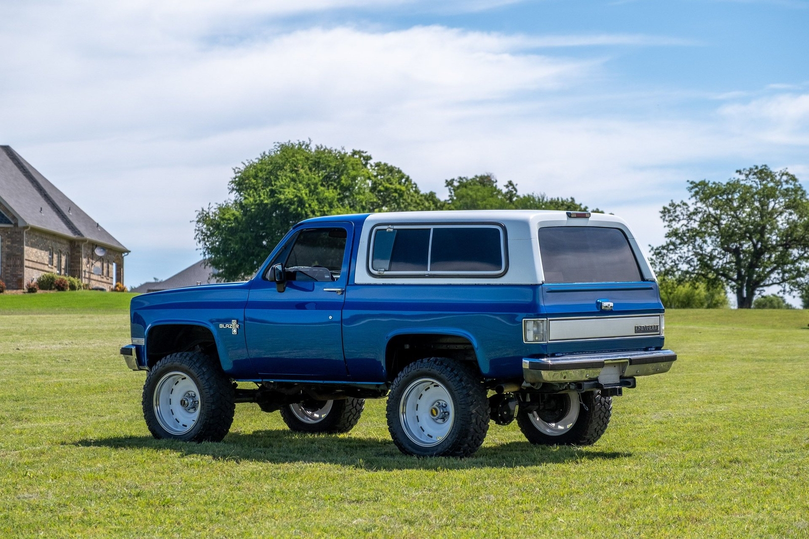 Chevrolet-Blazer-1990-SUV-3