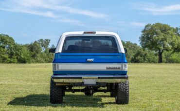 Chevrolet-Blazer-1990-SUV-4
