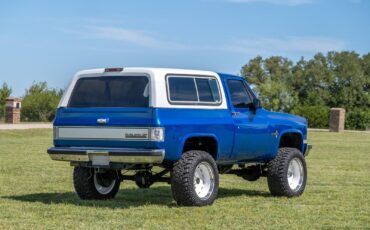 Chevrolet-Blazer-1990-SUV-5