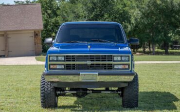 Chevrolet-Blazer-1990-SUV-8